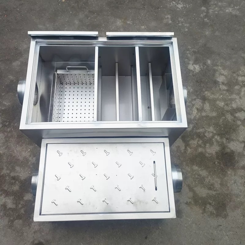 Bẫy Mỡ Hiệu Quả Cho Nhà Hàng & Bếp Công Nghiệp: Tại Sao Bạn Cần Ngay Hôm Nay?